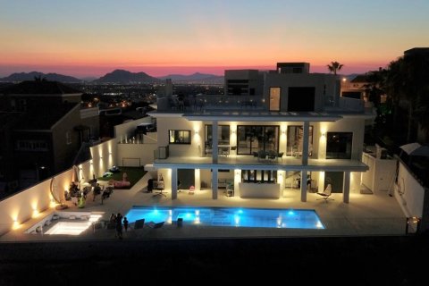 Villa in Ciudad Quesada, Alicante, Spain 4 bedrooms, 340 sq.m. No. 113886