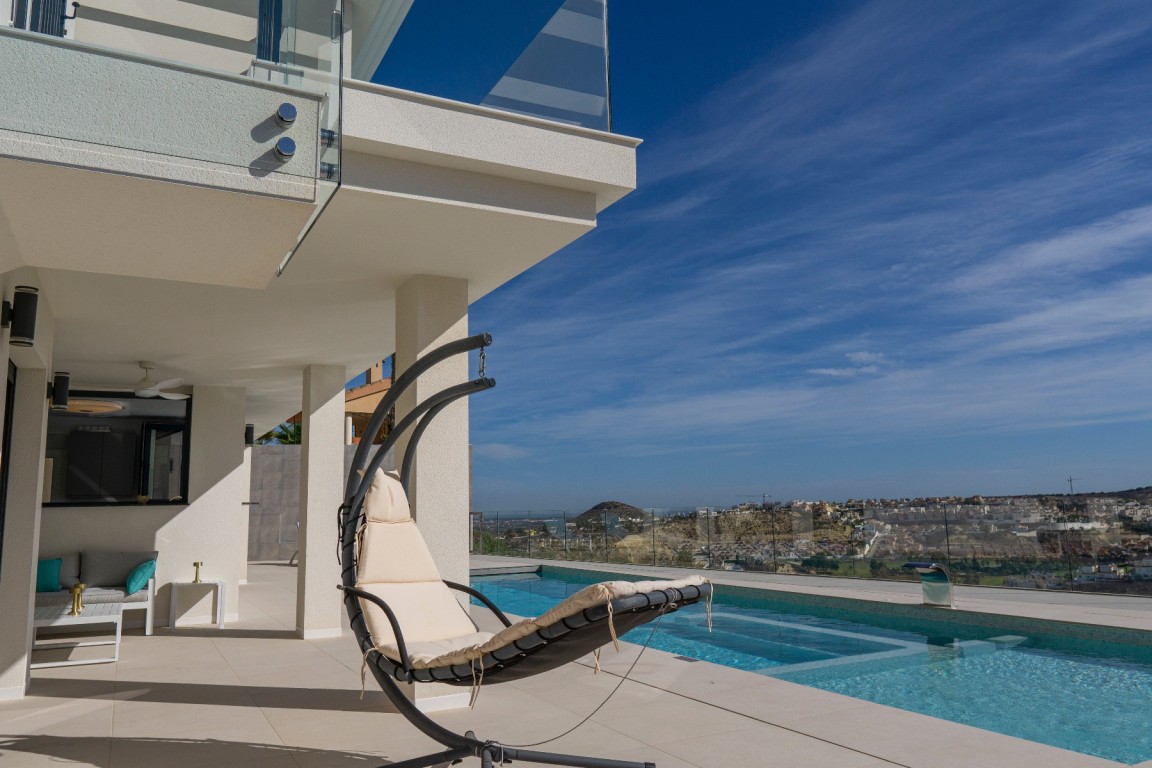 Villa in Ciudad Quesada, Alicante, Spain 4 bedrooms, 340 sq.m. No. 113886