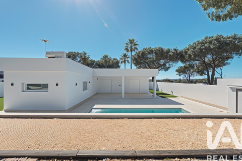 Сasa en Chiclana de la Frontera, Cádiz, España 3 dormitorios, 128 m2 No. 172956