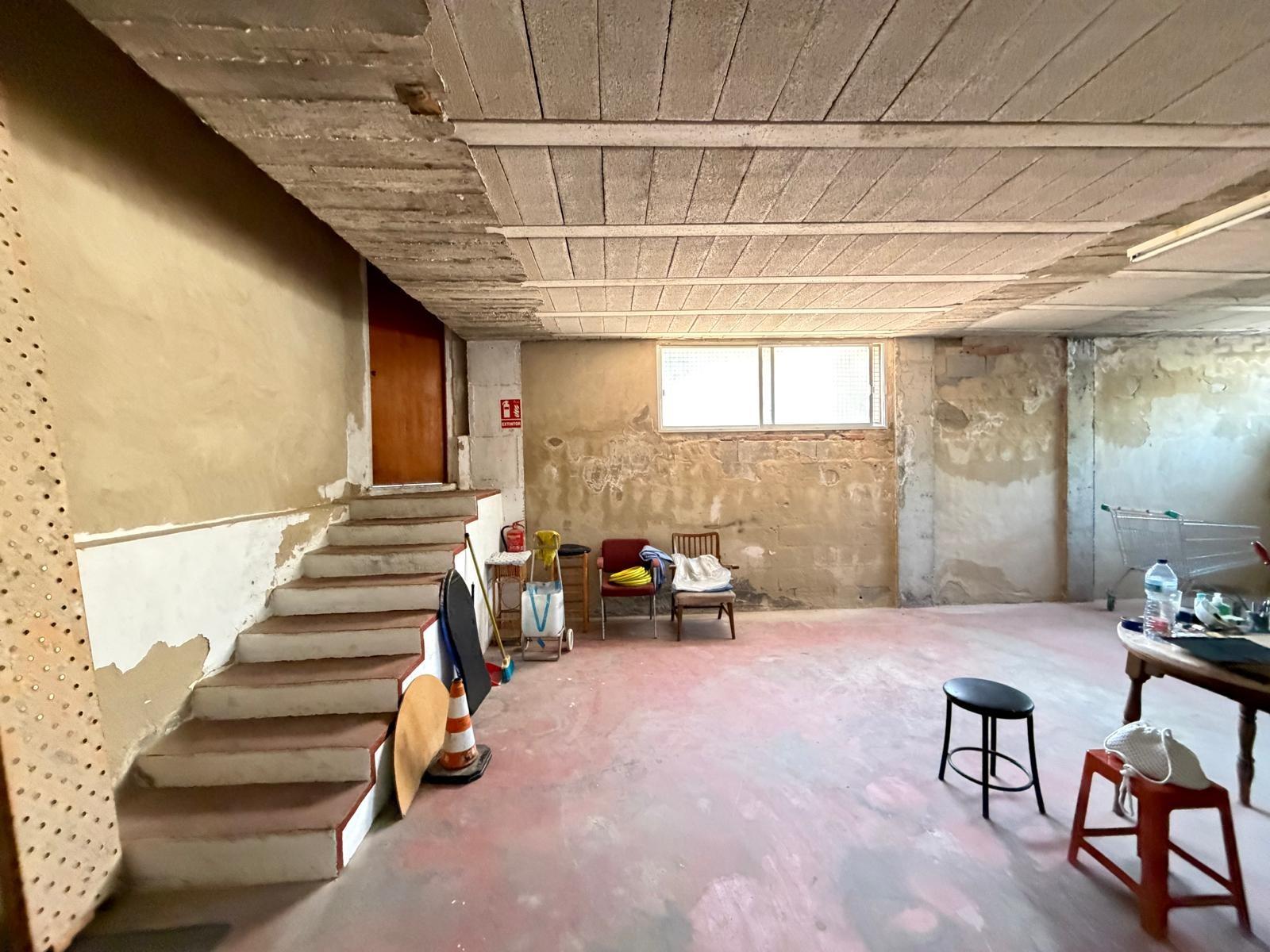 Commercial property in Torrevieja, Alicante, Spain 2800 sq.m. No. 177532
