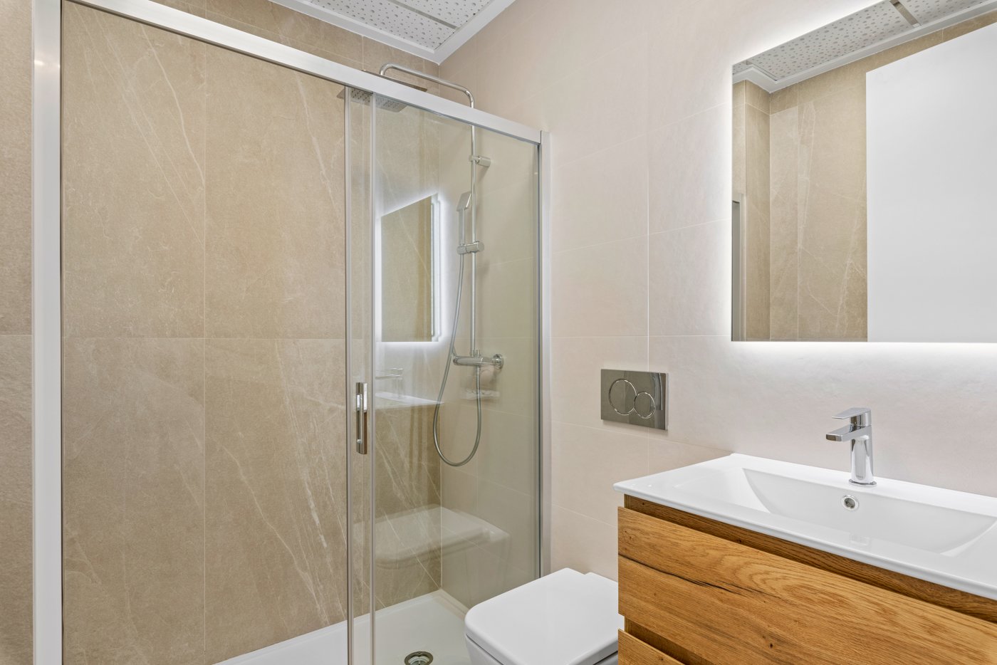 Bungalo Ciudad Quesada, Alicante, Spānijā 2 istabas, 97 m2 Nr. 136336