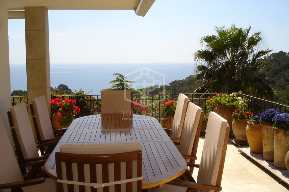 Villa in Blanes, Girona, Spanien 7 Schlafzimmer, 590 m2 Nr. 78284