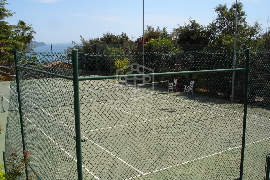 Villa in Blanes, Girona, Spanien 7 Schlafzimmer, 590 m2 Nr. 78284