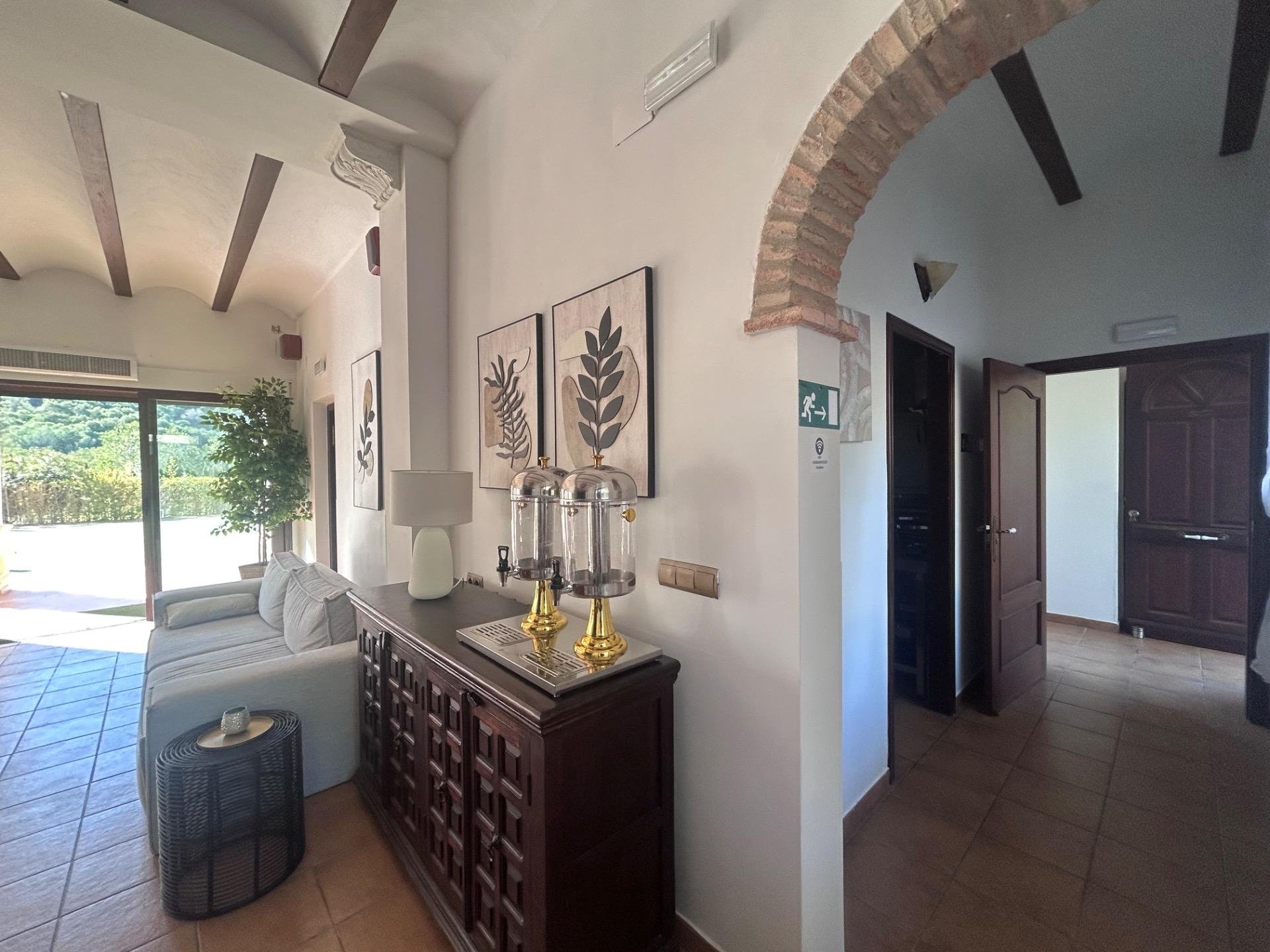 Hotelli Finestrat, Alicante, Espanja 12 makuuhuonetta, 800 m2 No. 149199