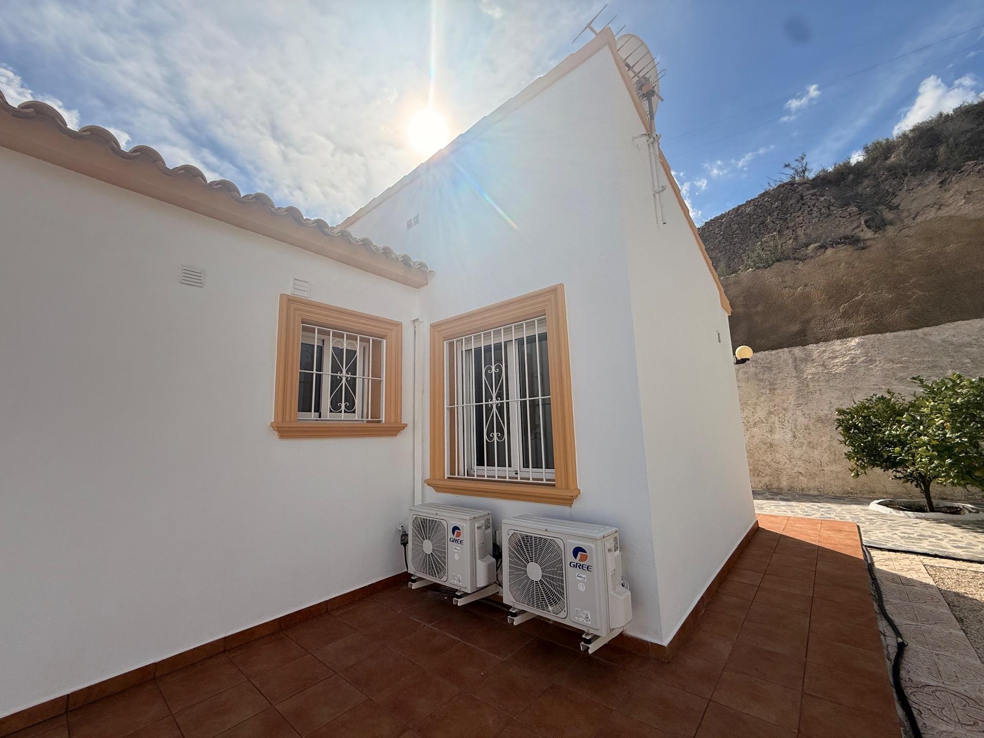 Villa in Calpe, Alicante, Spain 384 sq.m. No. 139856