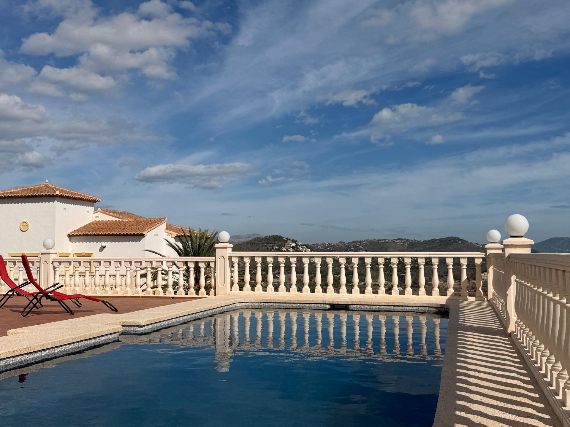 Villa in Calpe, Alicante, Spain 384 sq.m. No. 139856