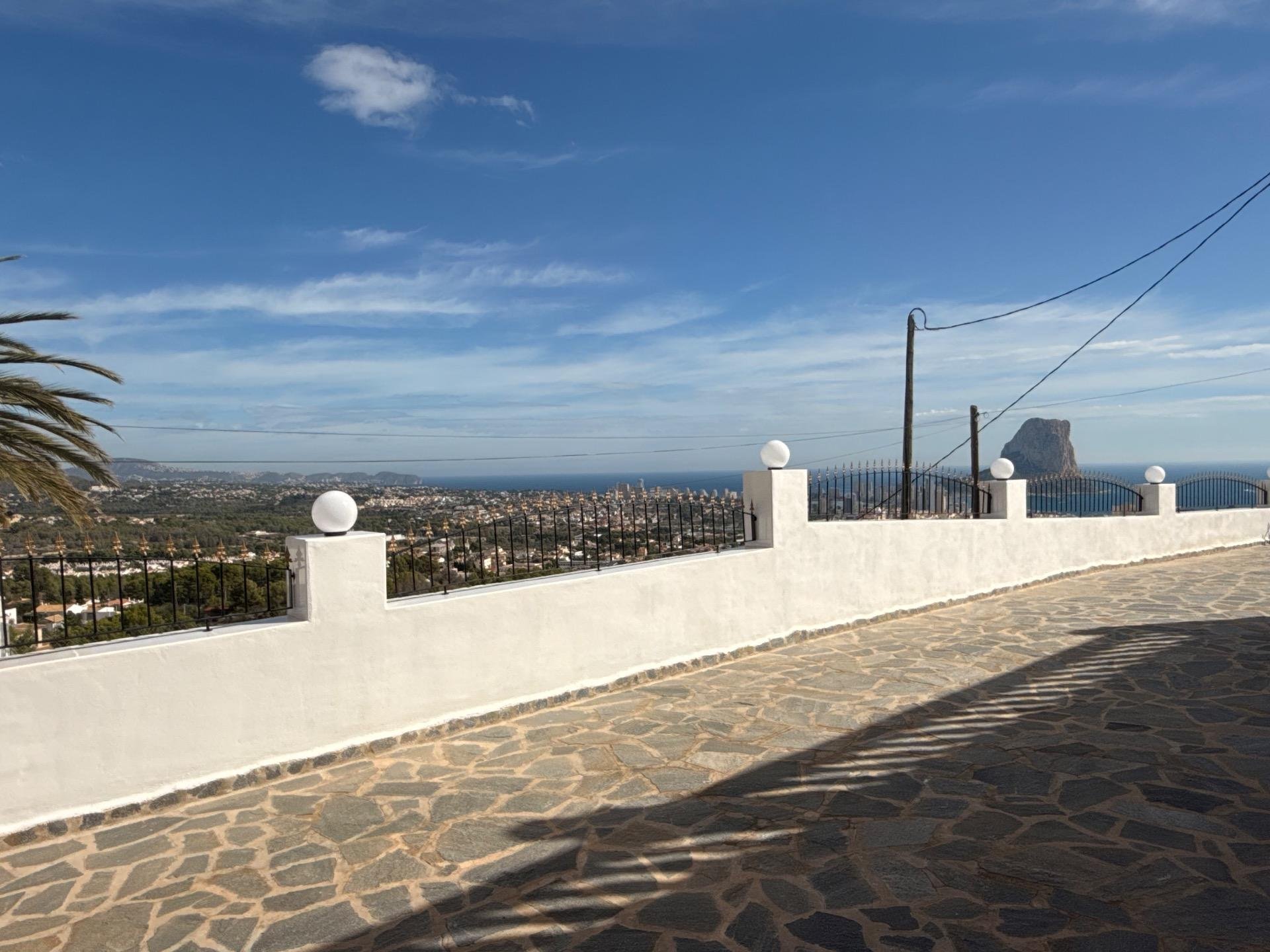 Villa in Calpe, Alicante, Spain 384 sq.m. No. 139856