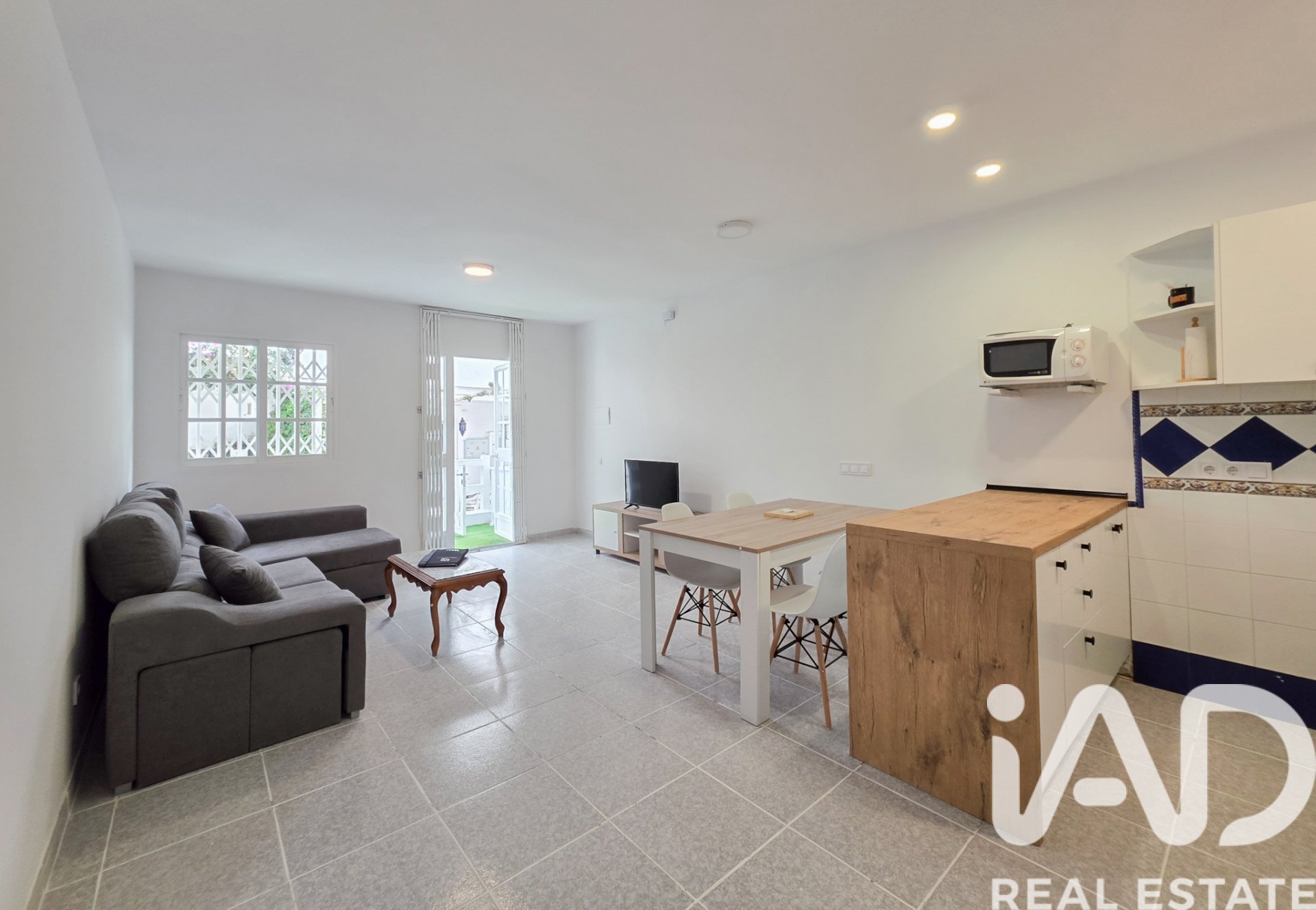 Townhouse in Manilva, Malaga, Spain 2 bedrooms, 90 sq.m. No. 172320