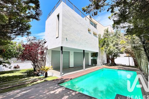 Talo Alicante, Espanja 7 makuuhuonetta, 610 m2 No. 172319