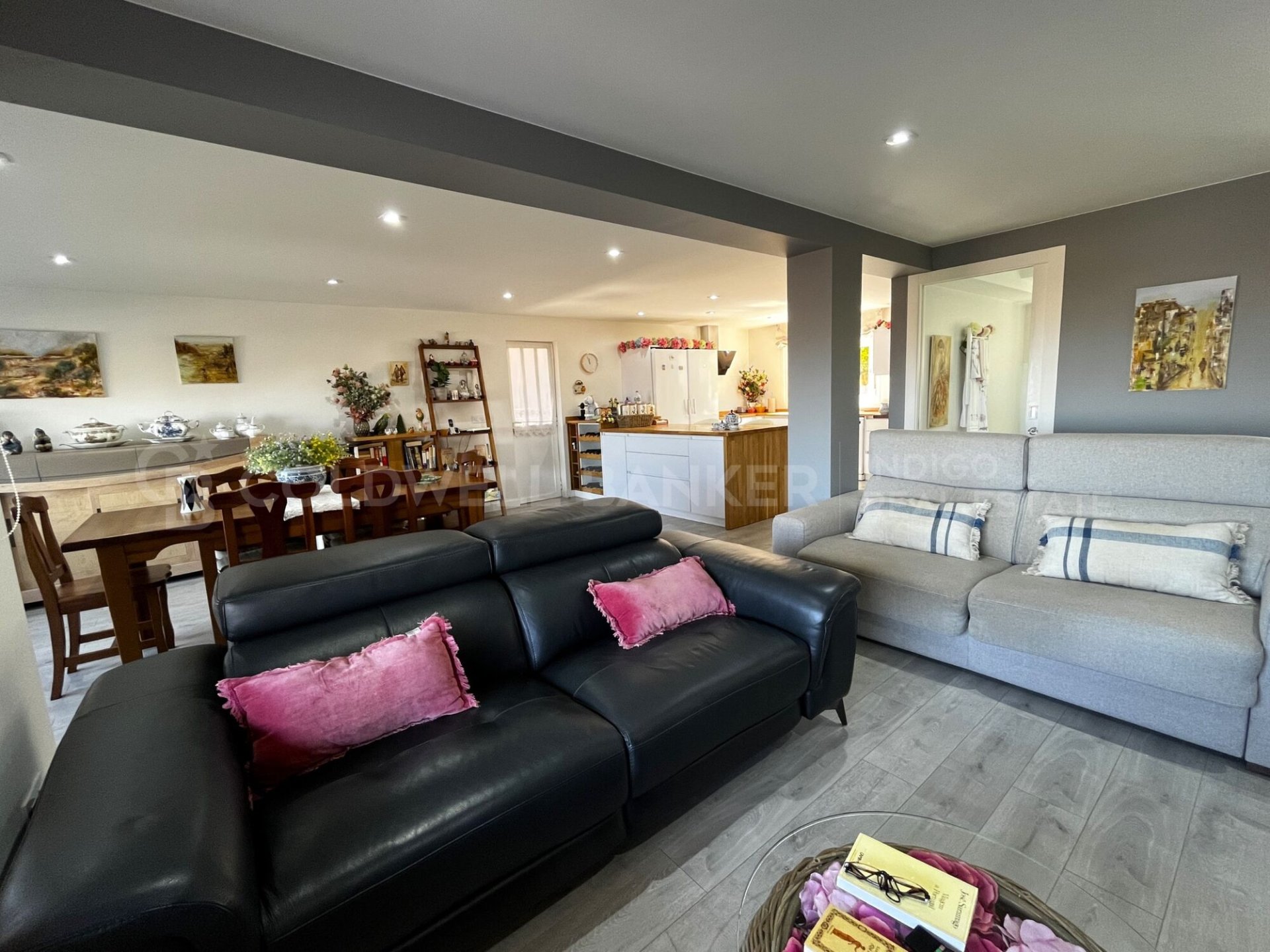 Huvila Vigo, Pontevedra, Espanja 4 makuuhuonetta, 293 m2 No. 160071