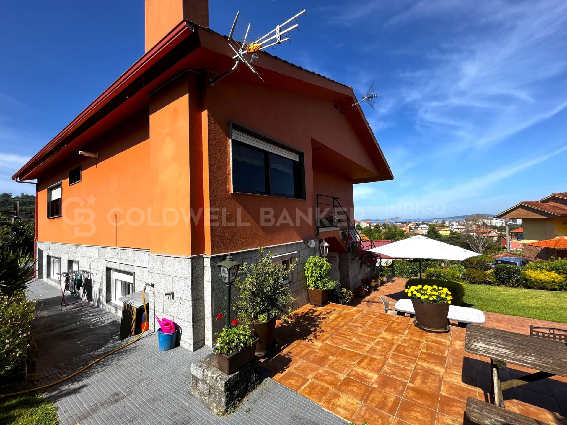 Huvila Vigo, Pontevedra, Espanja 4 makuuhuonetta, 293 m2 No. 160071