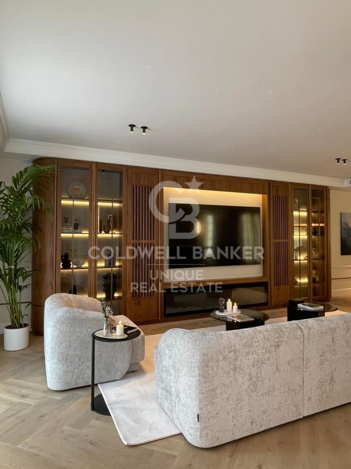 Wohnung in Madrid, Spanien 4 Schlafzimmer, 243 m2 Nr. 160070