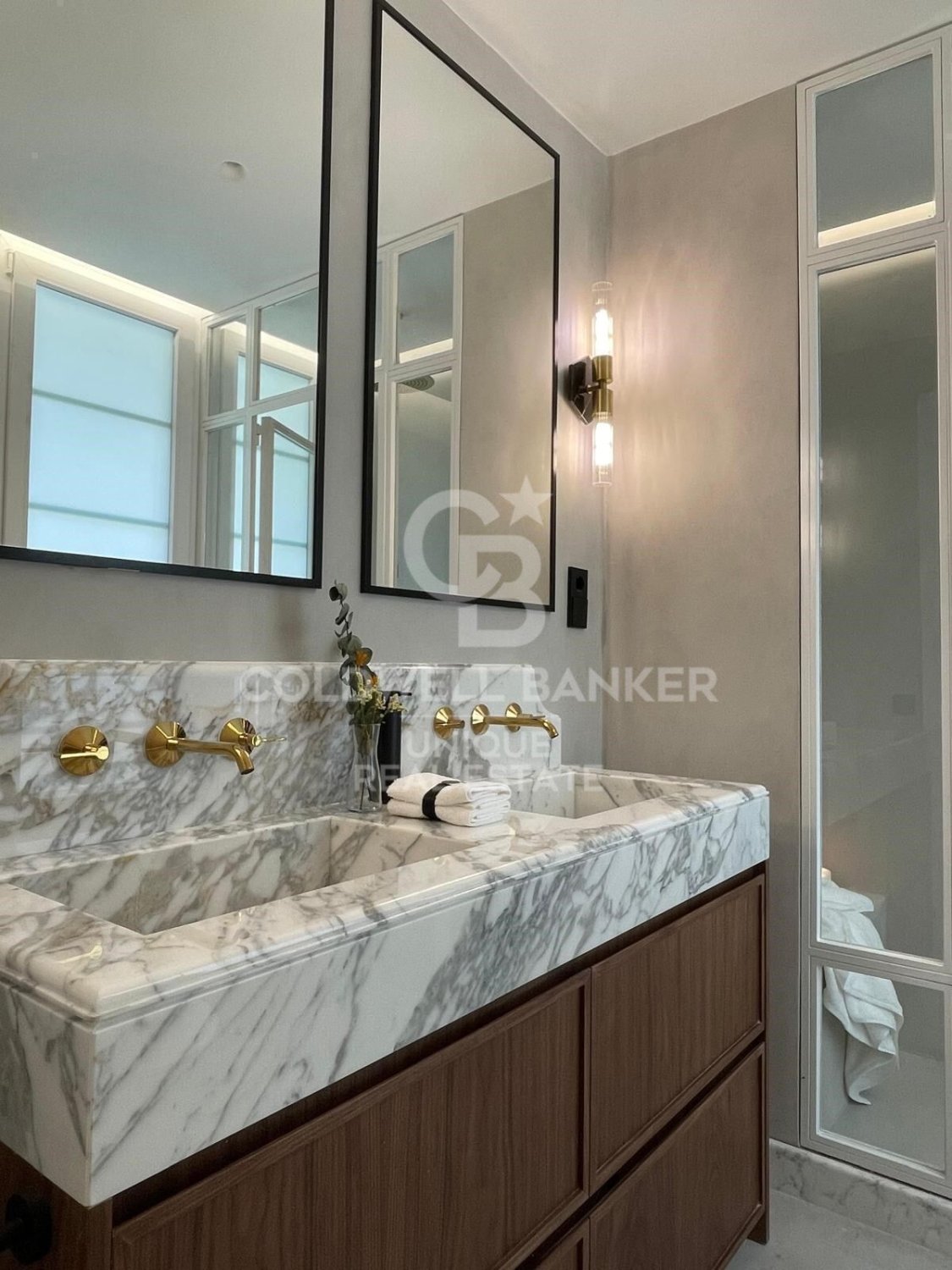 Wohnung in Madrid, Spanien 4 Schlafzimmer, 243 m2 Nr. 160070