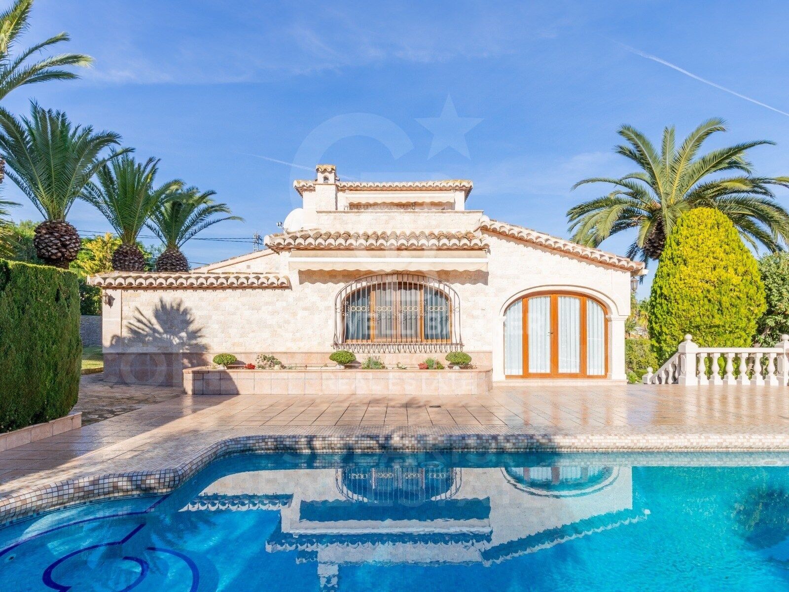 Villa in Javea, Alicante, Spain 3 bedrooms, 264 sq.m. No. 160065