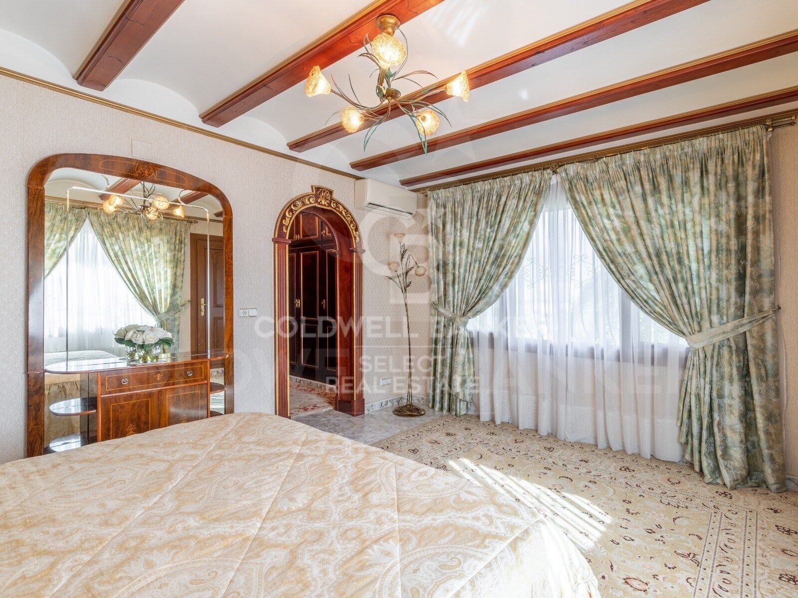 Villa in Javea, Alicante, Spain 3 bedrooms, 264 sq.m. No. 160065