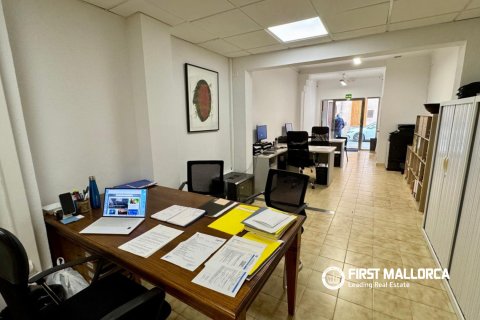 Commercial property in Pollenca, Mallorca, Spain 60 sq.m. No. 183522