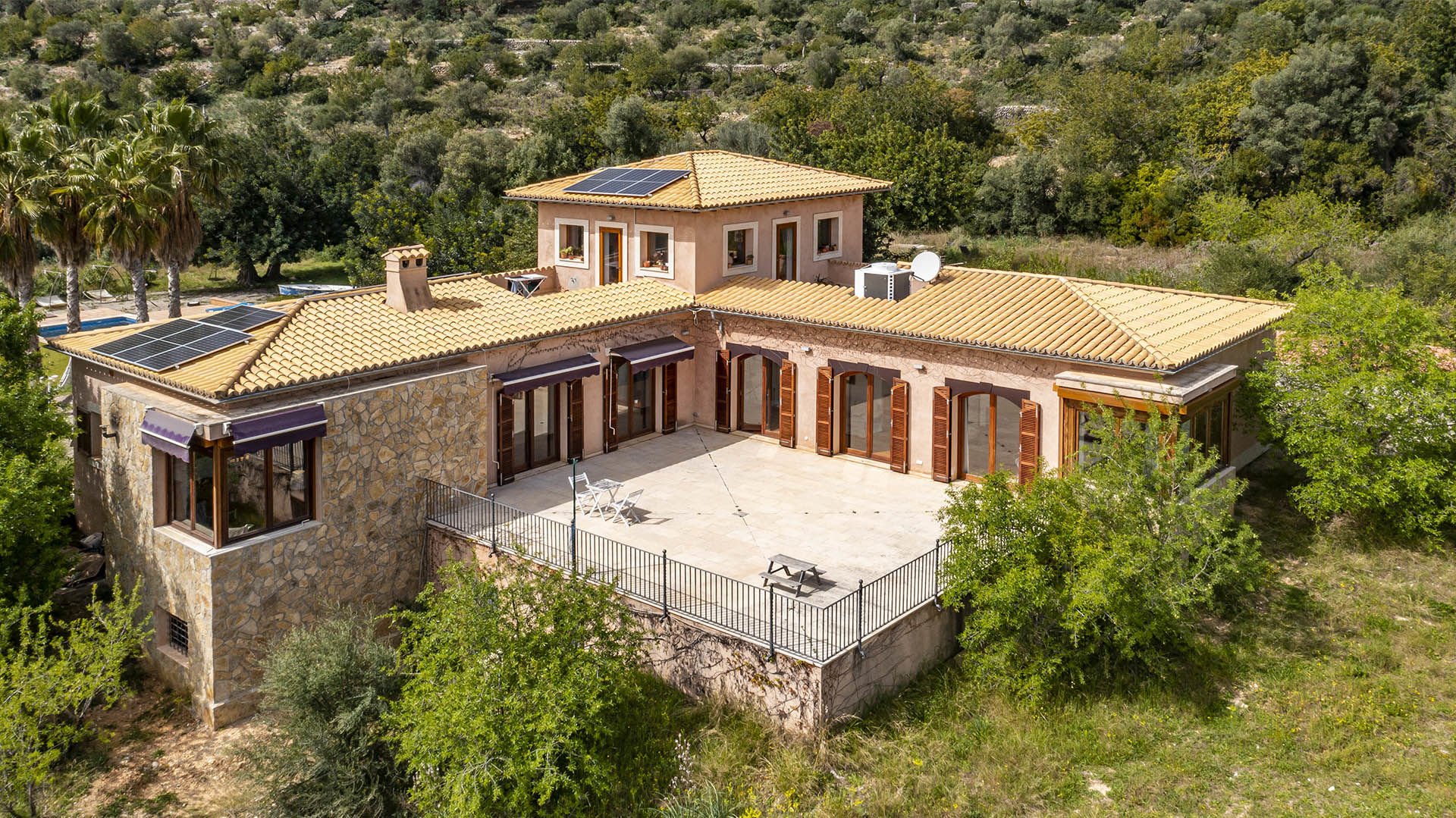Finca in Bunyola, Mallorca, Spain 6 bedrooms, 380 sq.m. No. 160927