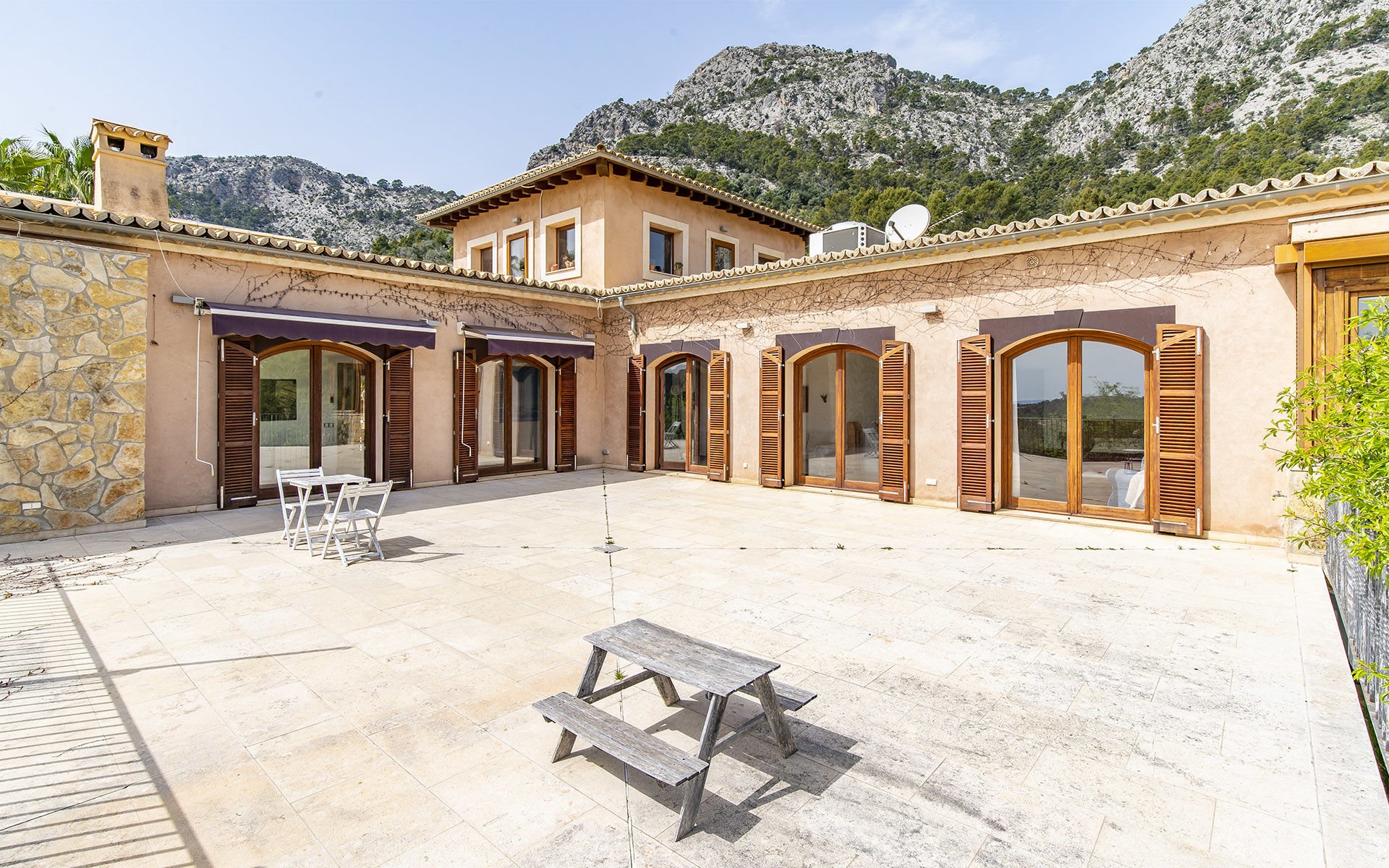 Finca in Bunyola, Mallorca, Spain 6 bedrooms, 380 sq.m. No. 160927