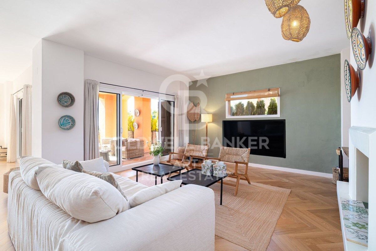 Apartment à Marbella, Malaga, Espagne 3 chambres, 217 m2 No. 178563