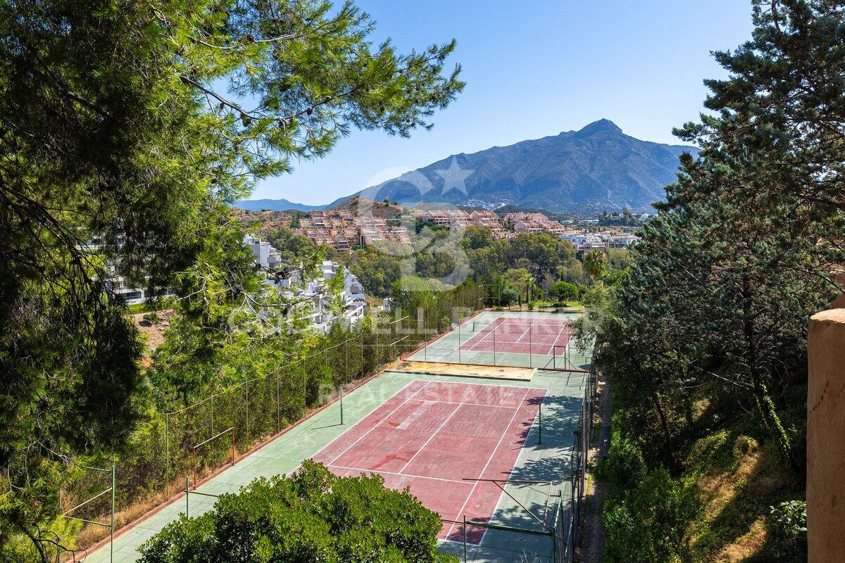 Apartment à Marbella, Malaga, Espagne 3 chambres, 217 m2 No. 178563