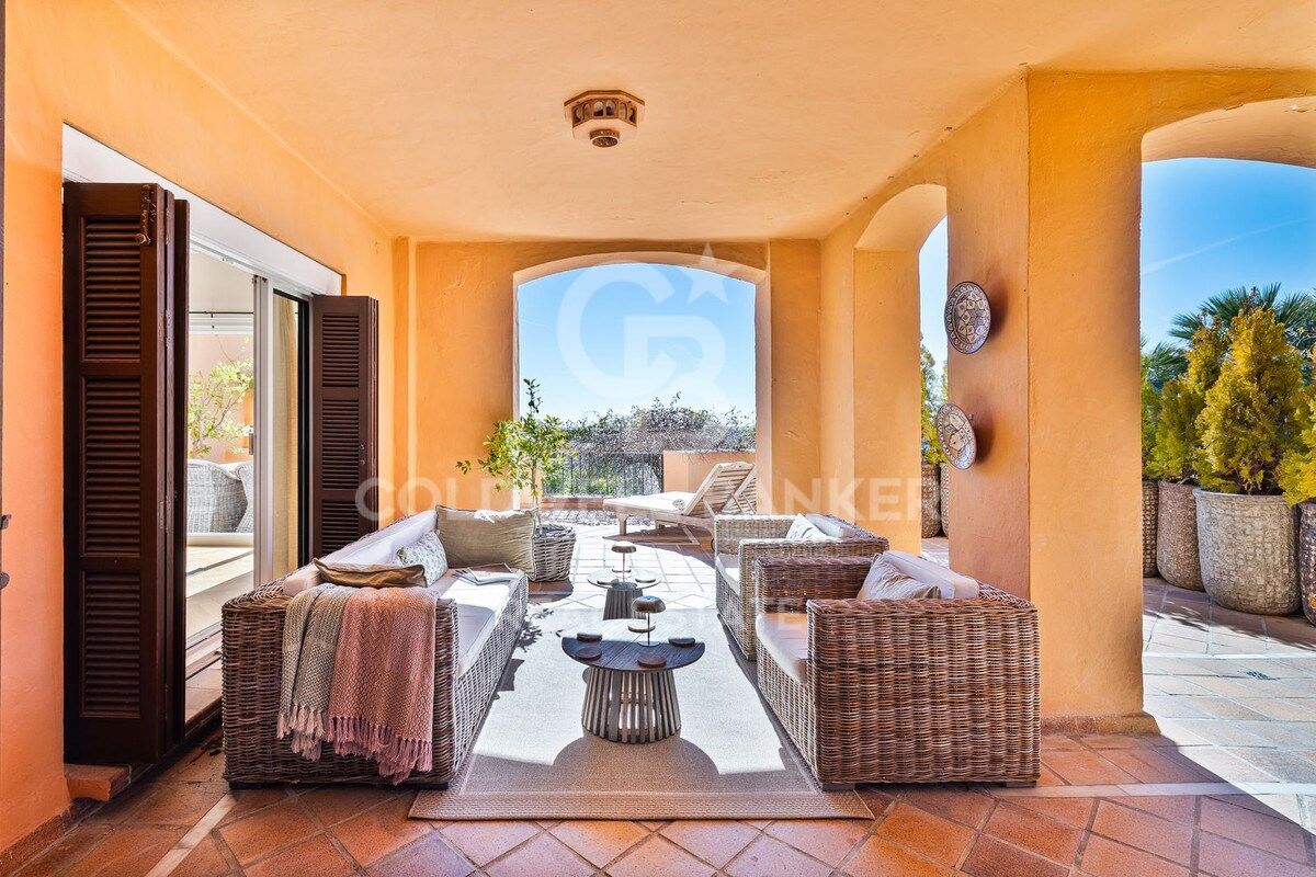 Apartment à Marbella, Malaga, Espagne 3 chambres, 217 m2 No. 178563