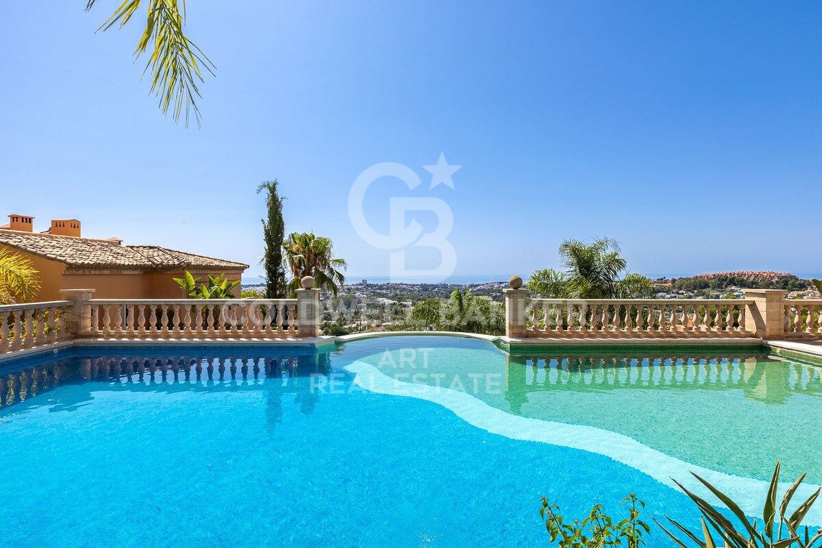 Apartment à Marbella, Malaga, Espagne 3 chambres, 217 m2 No. 178563