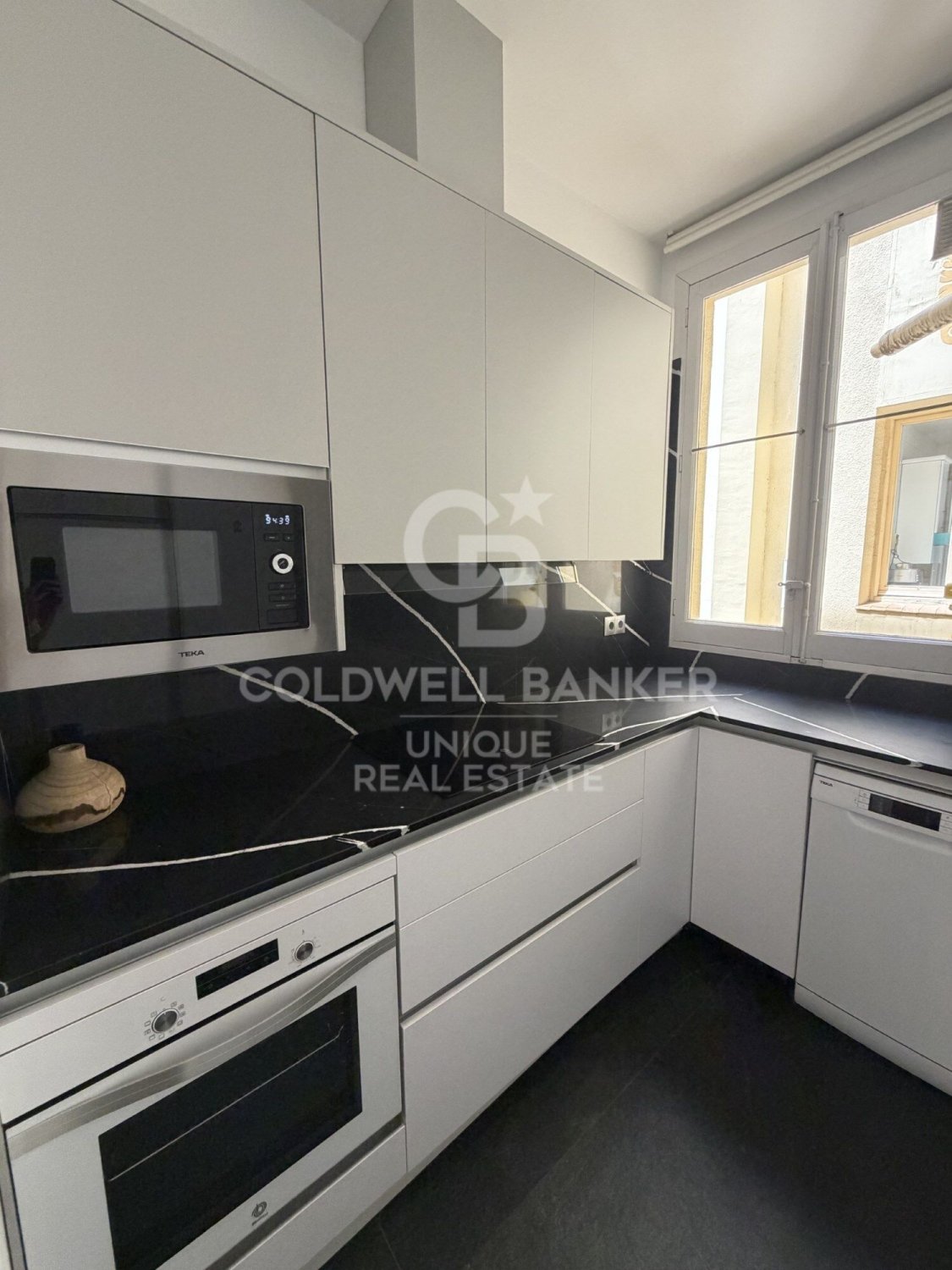 Apartment à Madrid, Espagne 2 chambres, 84 m2 No. 178558