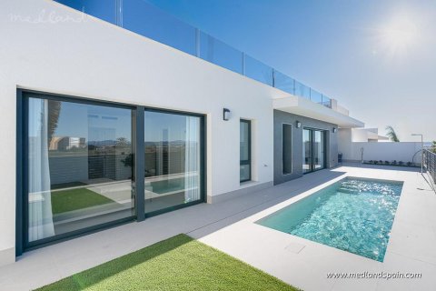 Villa in Torrevieja, Alicante, Spain 3 bedrooms, 141 sq.m. No. 108828