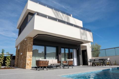 Villa a Ciudad Quesada, Alicante, Spagna 3 camere da letto, 200 mq. N° 155708