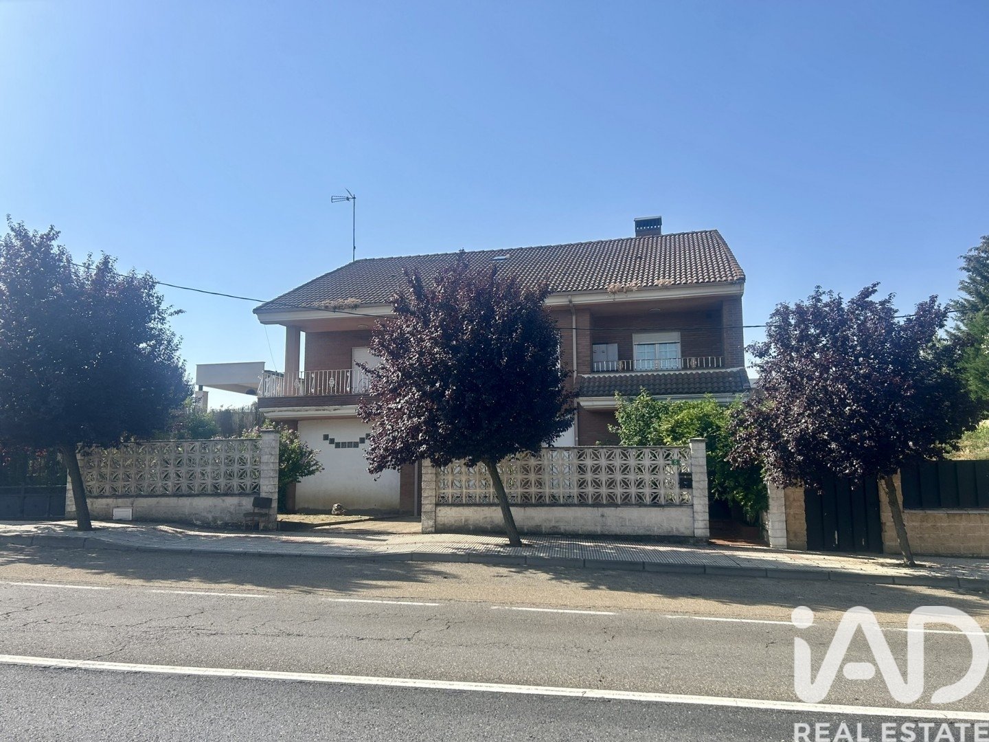 House à Valverde de la Virgen, Leon, Espagne 4 chambres, 388 m2 No. 188478