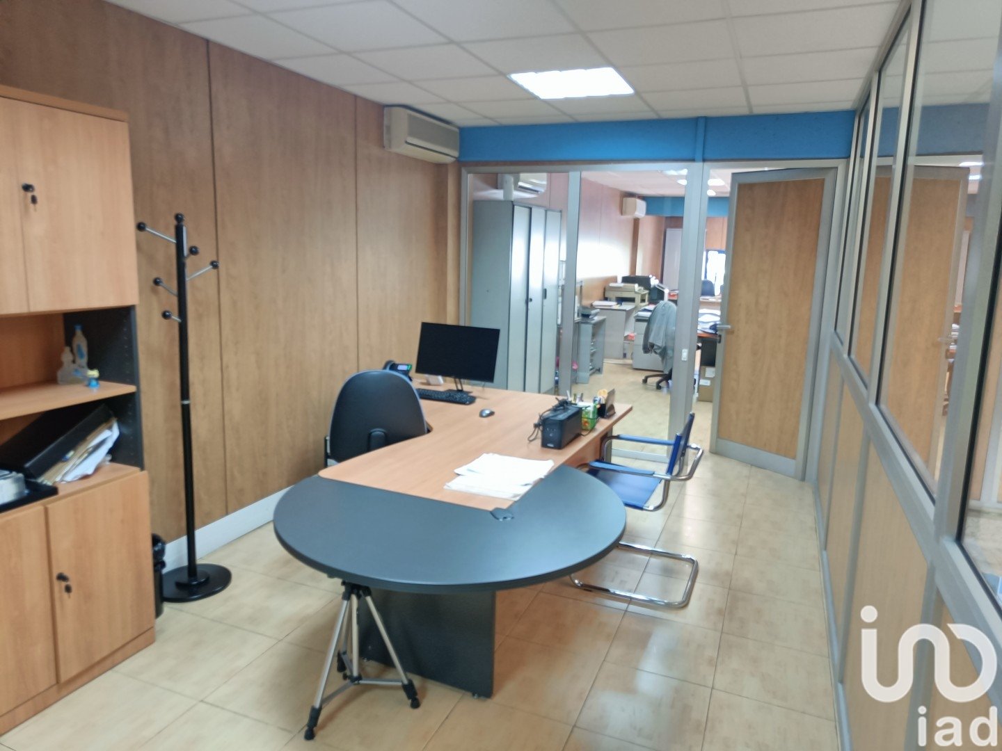 Commercial property in Santa Eulalia De Roncana, Barcelona, Spain 684 sq.m. No. 188476