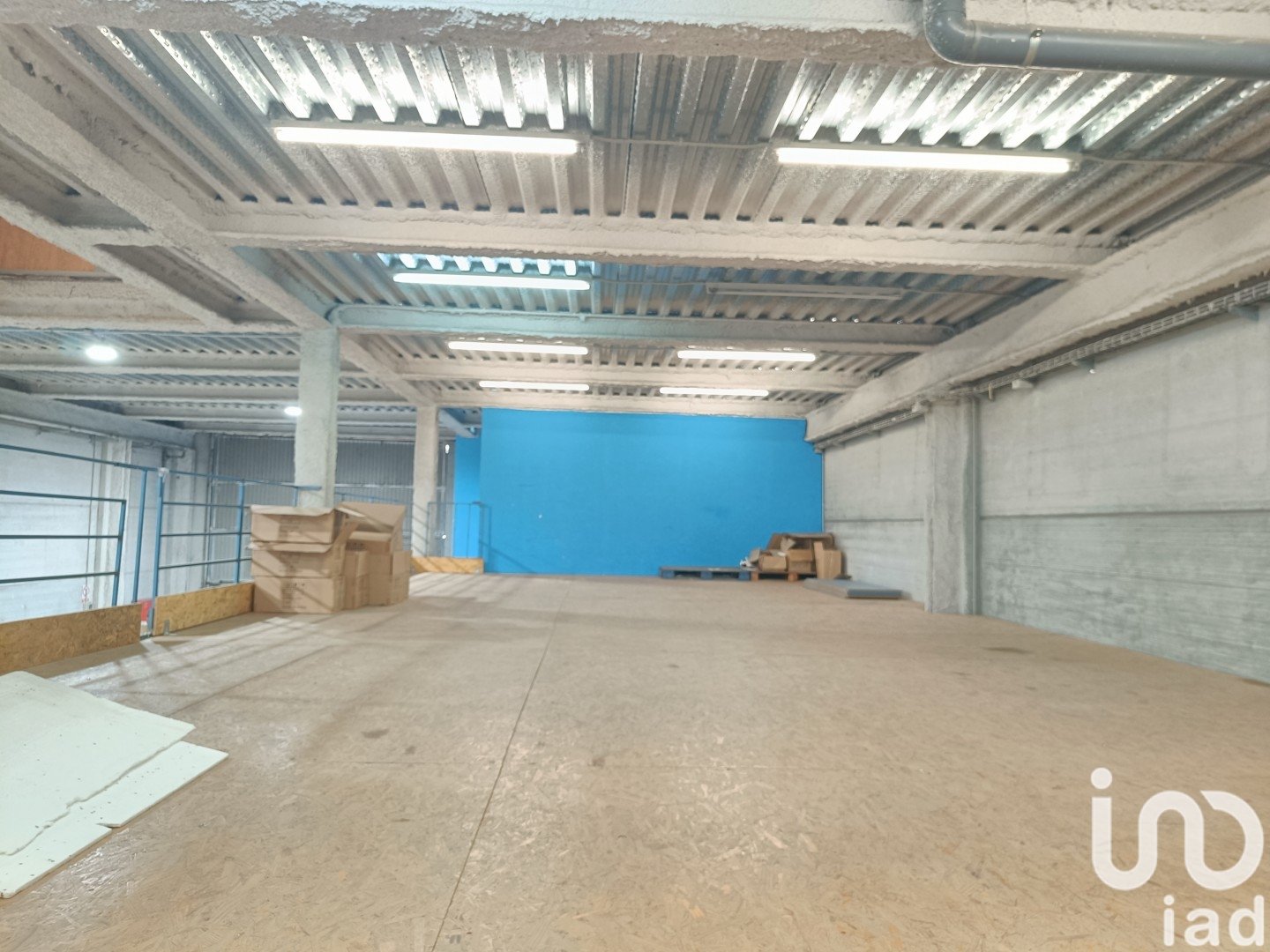 Commercial property in Santa Eulalia De Roncana, Barcelona, Spain 684 sq.m. No. 188476