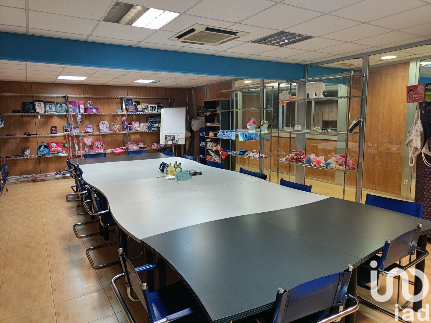Commercial property in Santa Eulalia De Roncana, Barcelona, Spain 684 sq.m. No. 188476