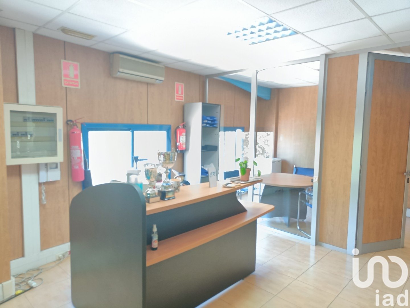 Commercial property in Santa Eulalia De Roncana, Barcelona, Spain 684 sq.m. No. 188476