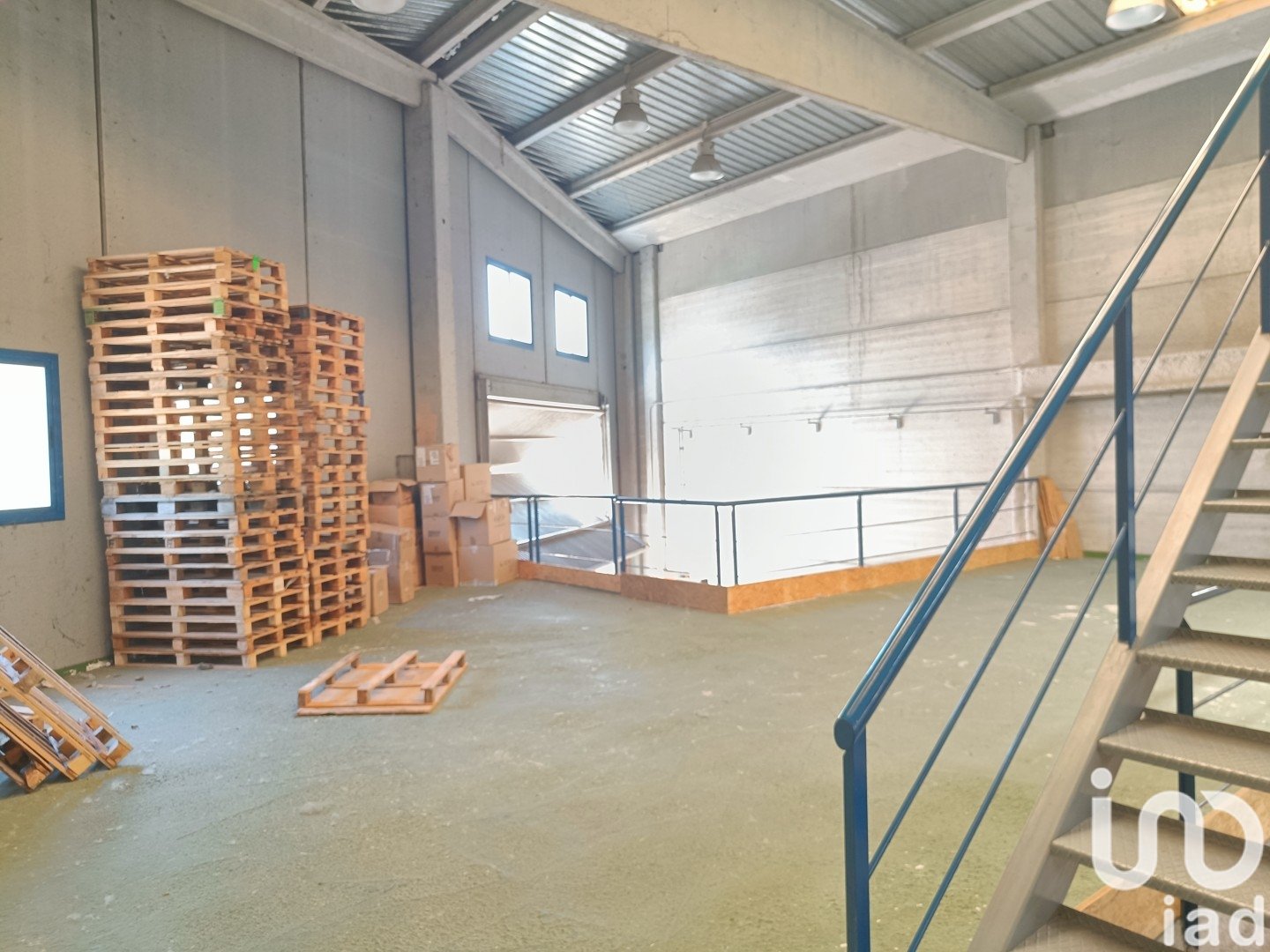 Commercial property in Santa Eulalia De Roncana, Barcelona, Spain 684 sq.m. No. 188476