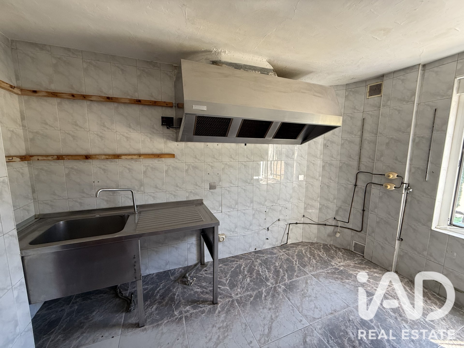 Talo Garrafe de Torio, Leon, Espanja 3 makuuhuonetta, 354 m2 No. 187998