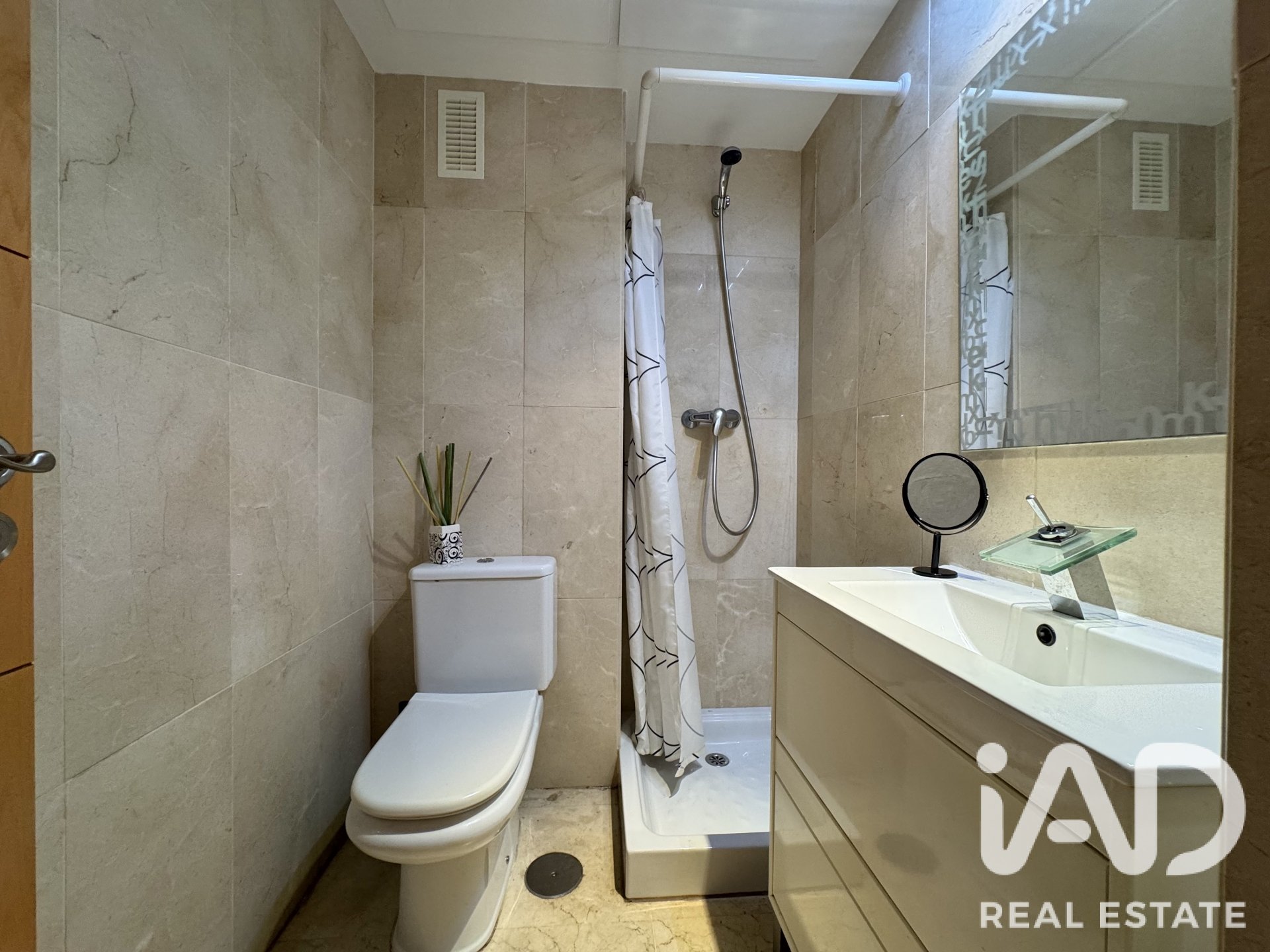 Apartamento en Benalmádena, Málaga, España 2 dormitorios, 91 m2 No. 188000