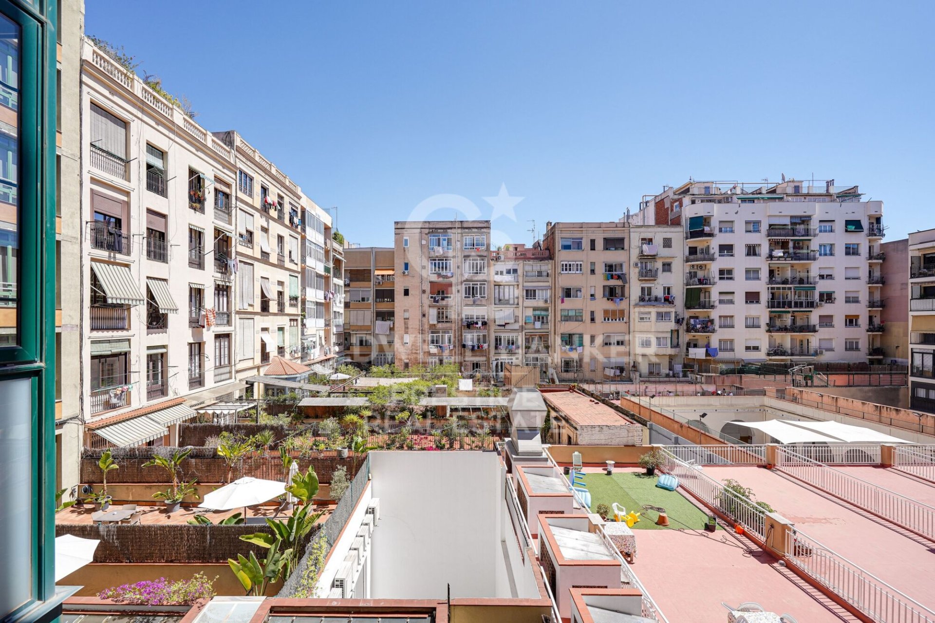 Wohnung in Barcelona, Spanien 3 Schlafzimmer, 82 m2 Nr. 157571