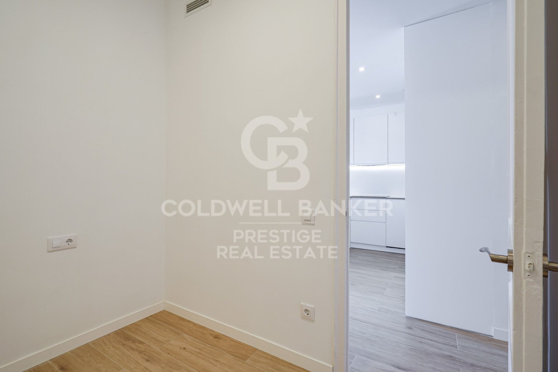 Wohnung in Barcelona, Spanien 3 Schlafzimmer, 82 m2 Nr. 157571