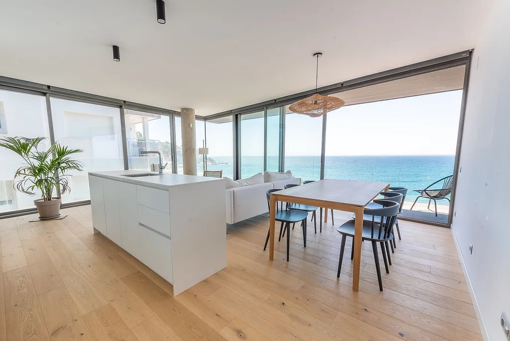 Apartment in Lloret de Mar, Girona, Spain 3 bedrooms,  No. 141264