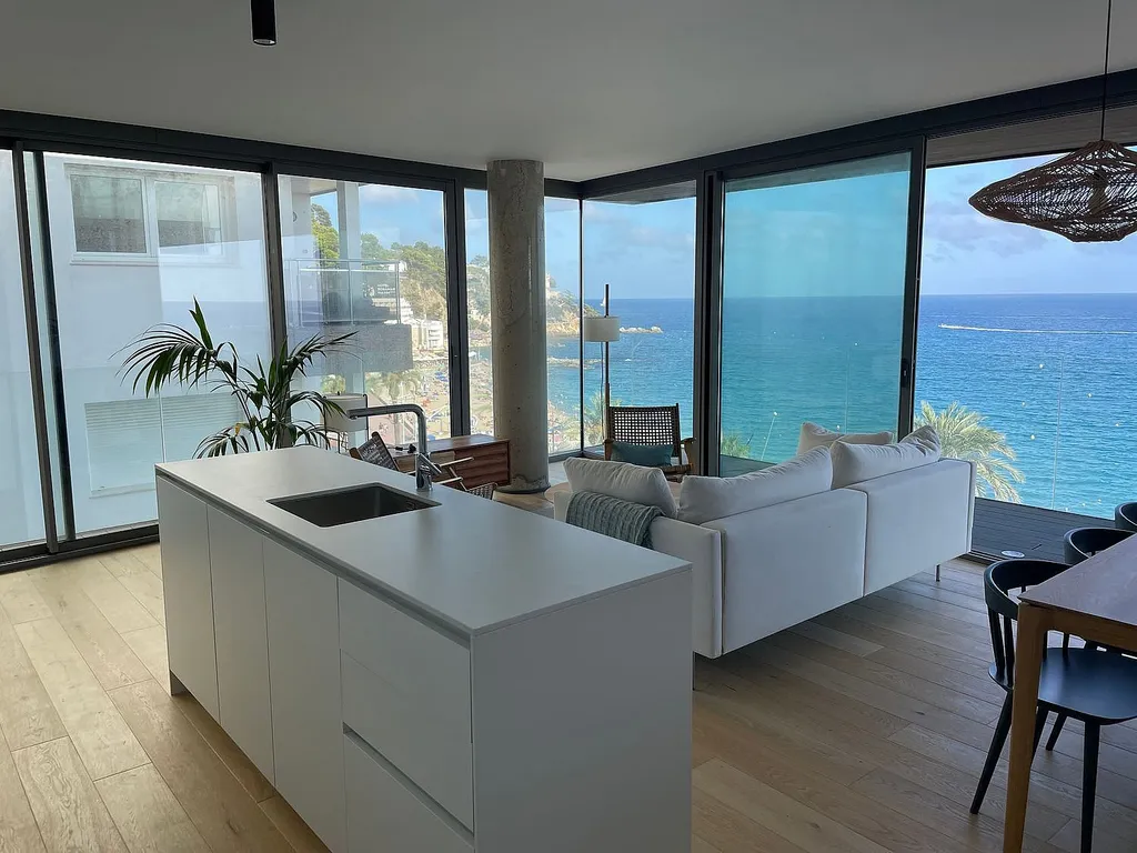 Apartment in Lloret de Mar, Girona, Spain 3 bedrooms,  No. 141264