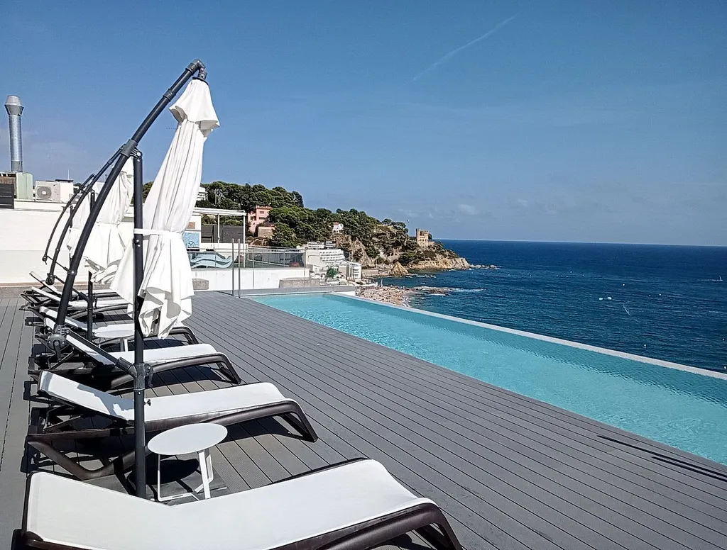 Apartment in Lloret de Mar, Girona, Spain 3 bedrooms,  No. 141264