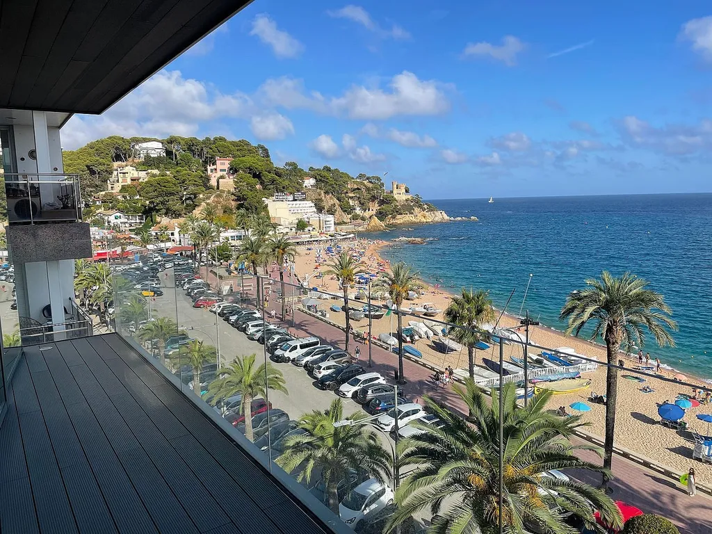 Apartment in Lloret de Mar, Girona, Spain 3 bedrooms,  No. 141264
