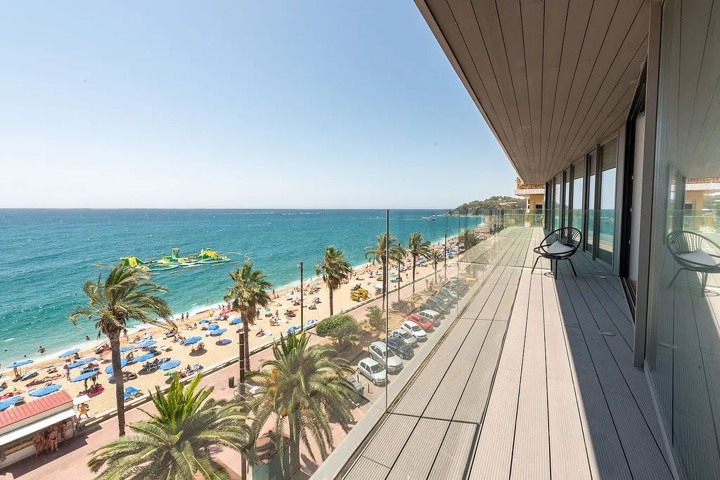 Apartment in Lloret de Mar, Girona, Spain 3 bedrooms,  No. 141264