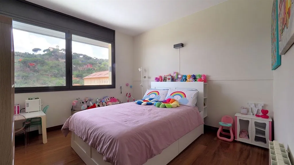 House in Barcelona, Spanien 7 Schlafzimmer,  Nr. 141266