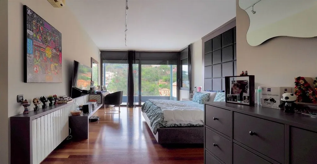 House in Barcelona, Spanien 7 Schlafzimmer,  Nr. 141266