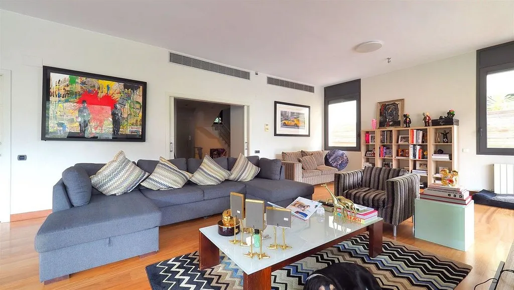 House in Barcelona, Spanien 7 Schlafzimmer,  Nr. 141266