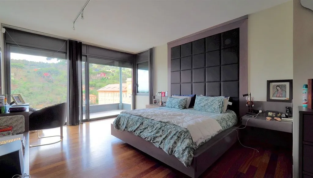 House in Barcelona, Spanien 7 Schlafzimmer,  Nr. 141266