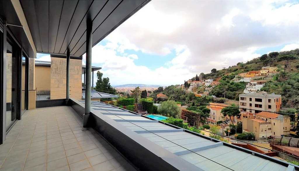 House in Barcelona, Spanien 7 Schlafzimmer,  Nr. 141266