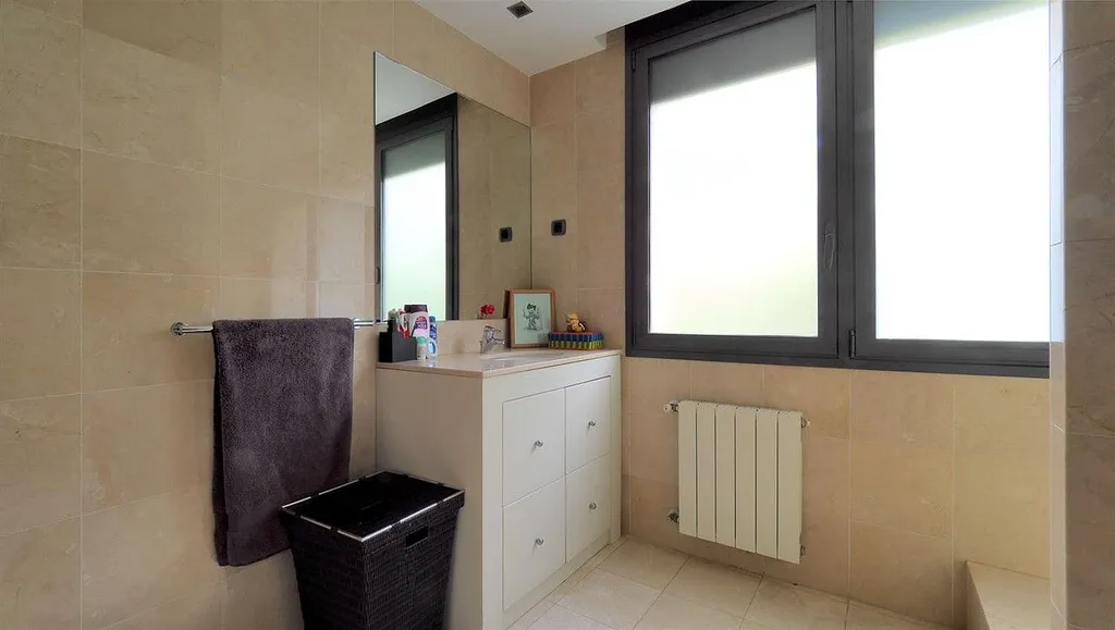 House in Barcelona, Spanien 7 Schlafzimmer,  Nr. 141266
